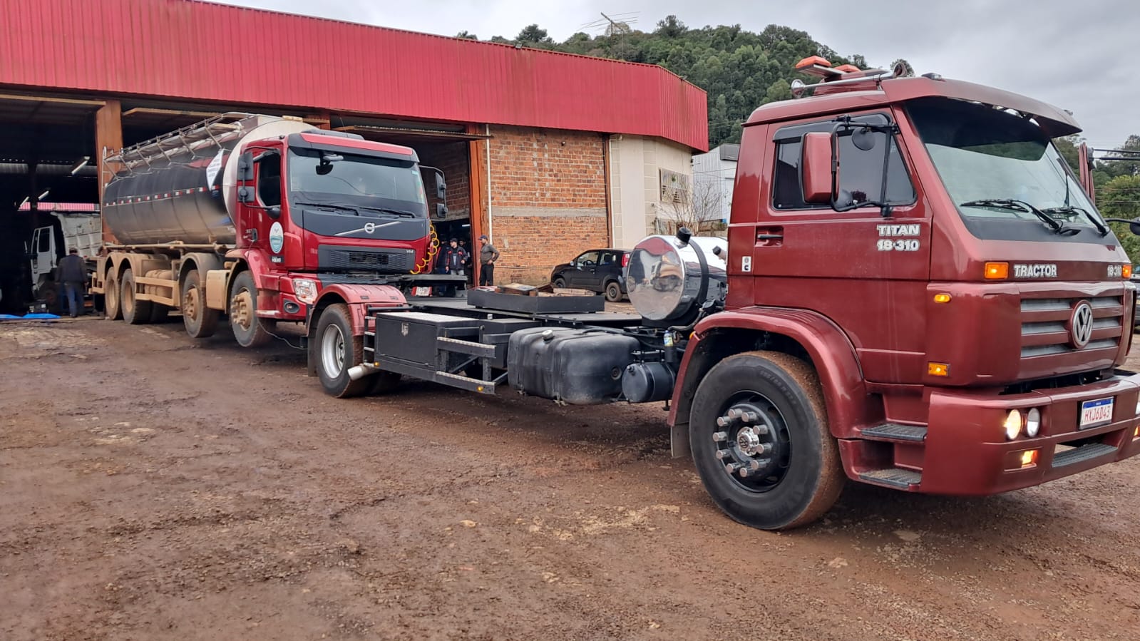 Remoção de caminhão Bi-truck com guincho pesado lança em Passo Fundo RS